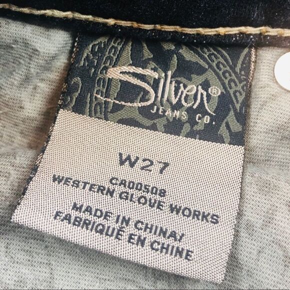 Silver Suki Bermuda Jeans Size 27 - Picture 5 of 8